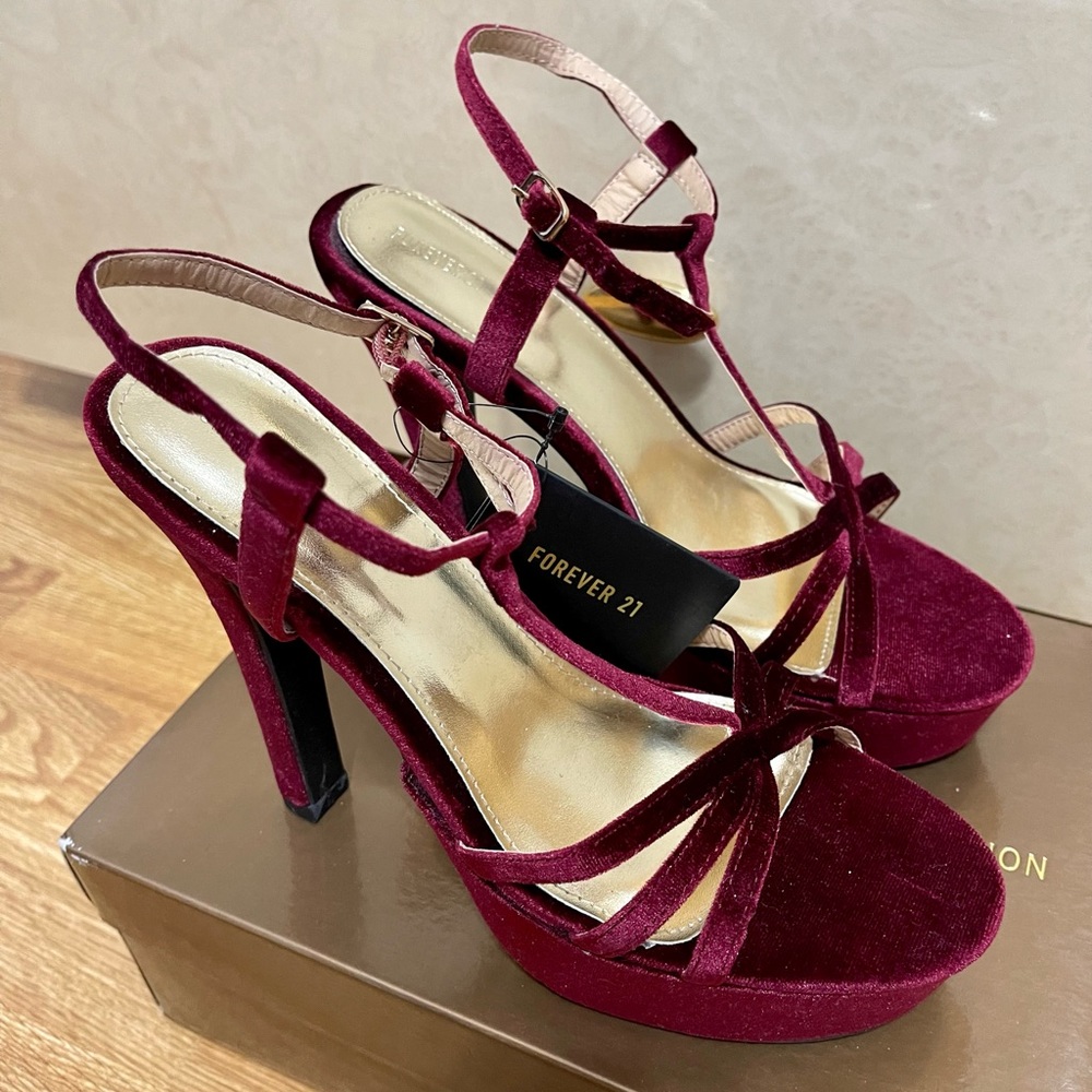Burgundy/Maroon/Dark Red Sexy Suede High Heels 5 in- Brand New Size 8